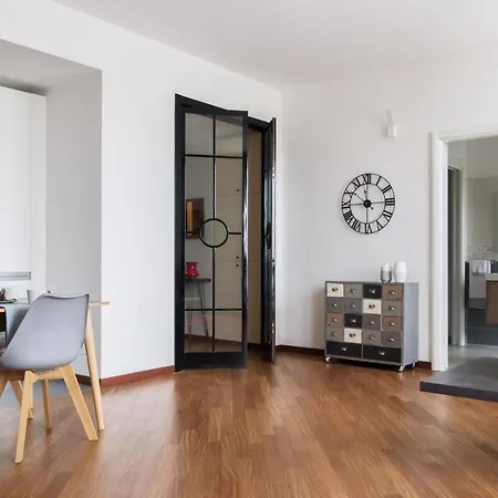 Apartment Altido Superb Flat With Office Near Dateo Station *