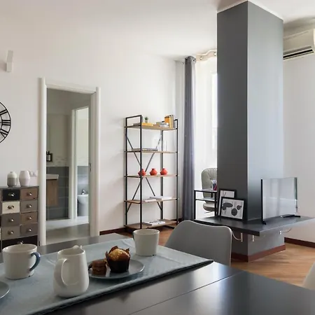 Altido Superb Flat With Office Near Dateo Station Apartment Milan